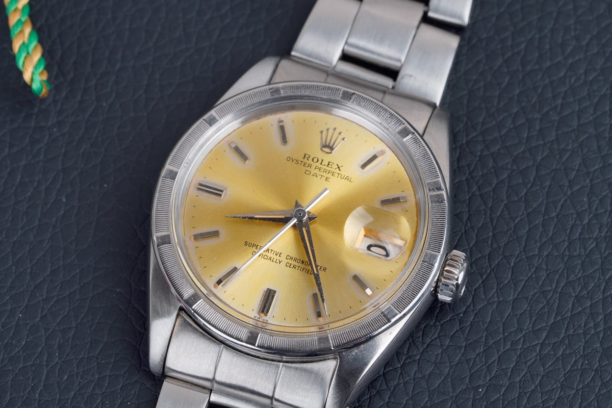 Rolex Oyster Perpetual Date 1501 – Vintage Champagne Dial – Engine-Turned Bezel – Full Set