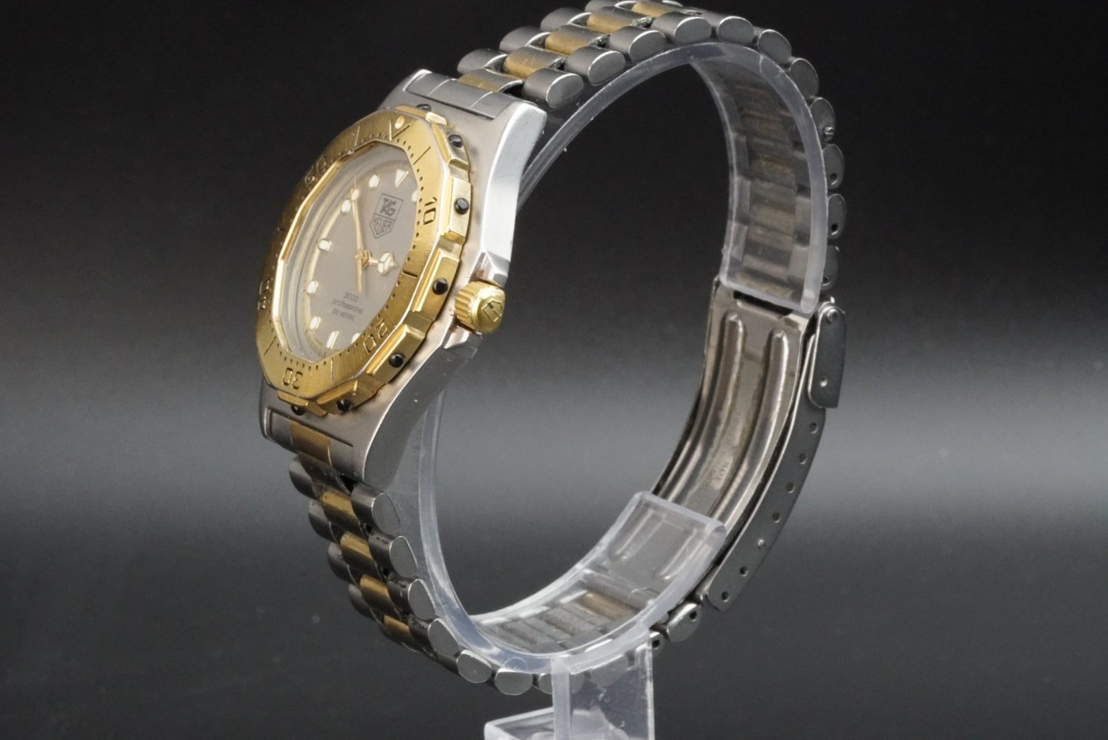 TAG Heuer 2000 — ca. 1990