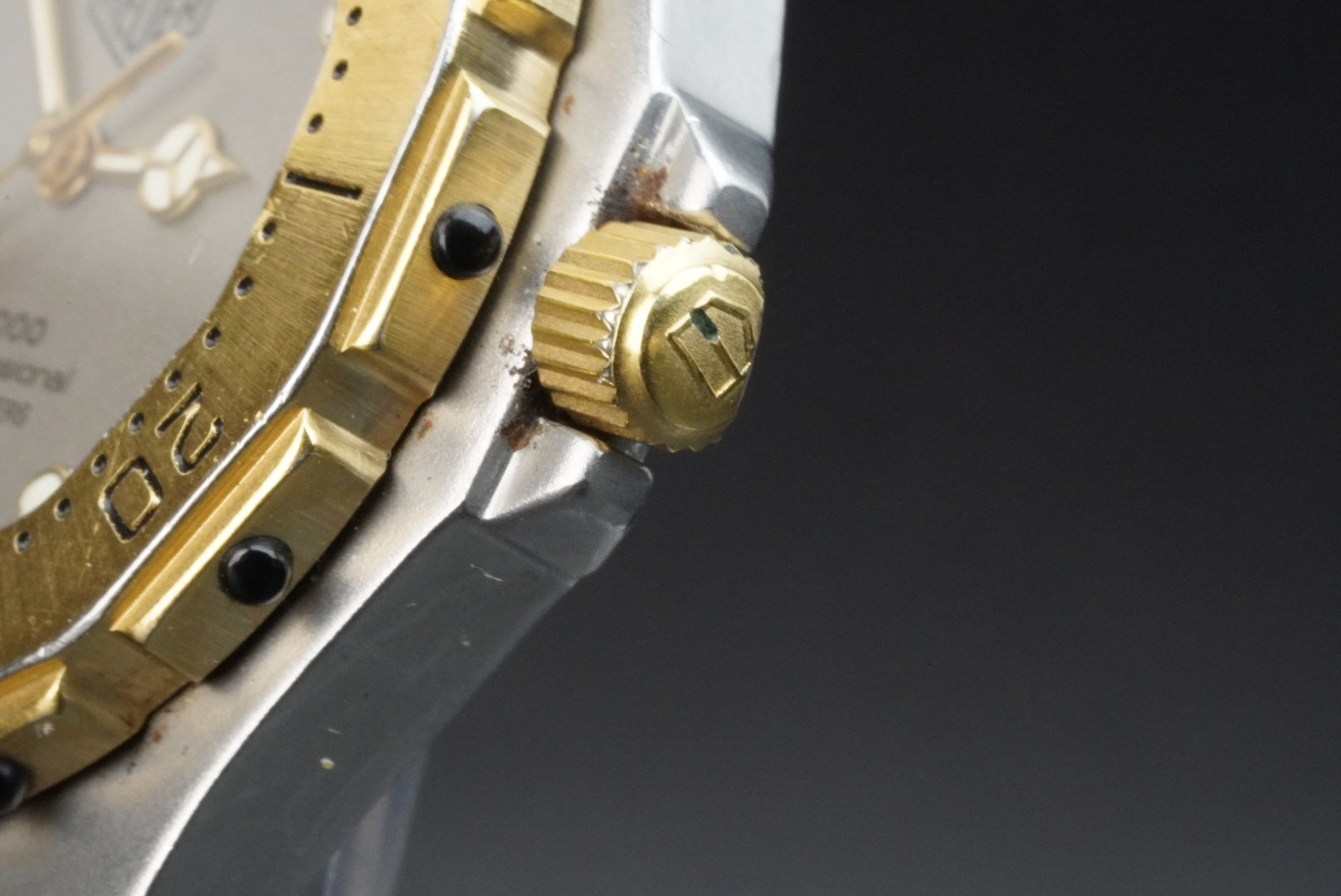 TAG Heuer 2000 — ca. 1990