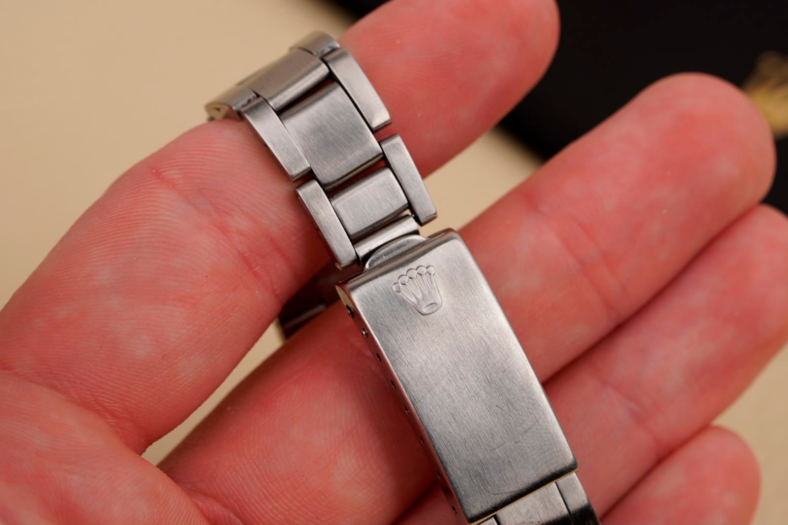 Rolex Oysterdate Precision 6694 – Silver Sunburst Dial – 34mm – Manual Wind