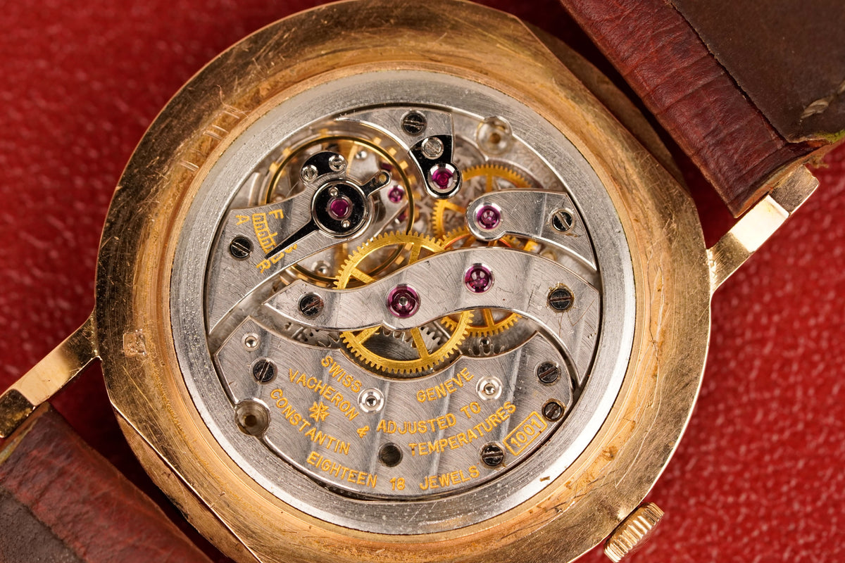 Vacheron & Constantin Genève – Solid 18K Rose Gold – 33mm – Vintage Dress Watch