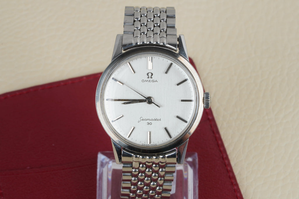 Vintage Omega Seamaster 30 Ref. 135.003 – Silver Dial, Calibre 286 & Beads of Rice Bracelet