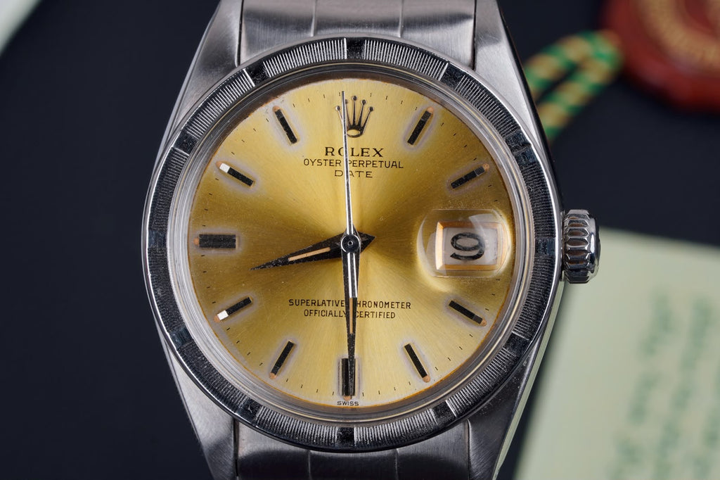 Rolex Oyster Perpetual Date 1501 – Vintage Champagne Dial – Engine-Turned Bezel – Full Set